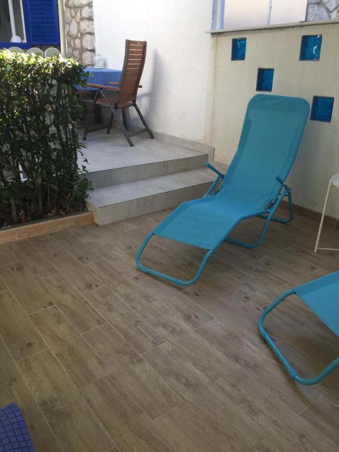 Villa Petite House Starigrad Paklenica Exterior foto