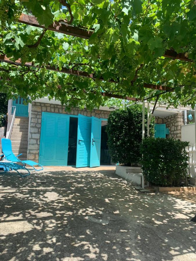 Villa Petite House Starigrad Paklenica Exterior foto